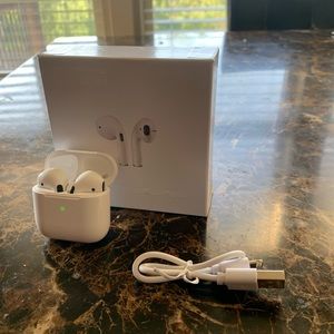 Apple AirPods 2nd Generation with Charging Case - White